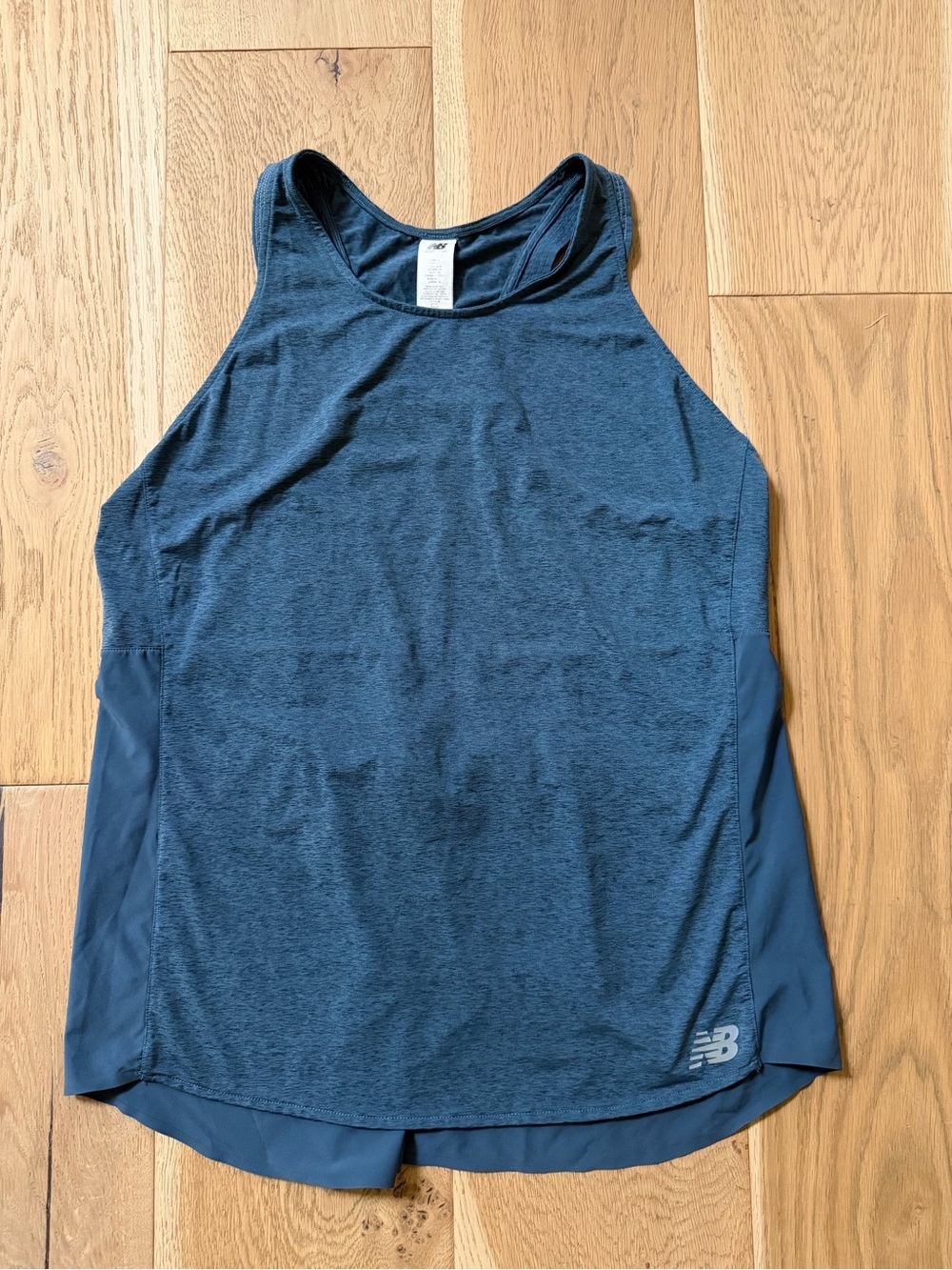 New Balance Tank - Picture 2 of 5
